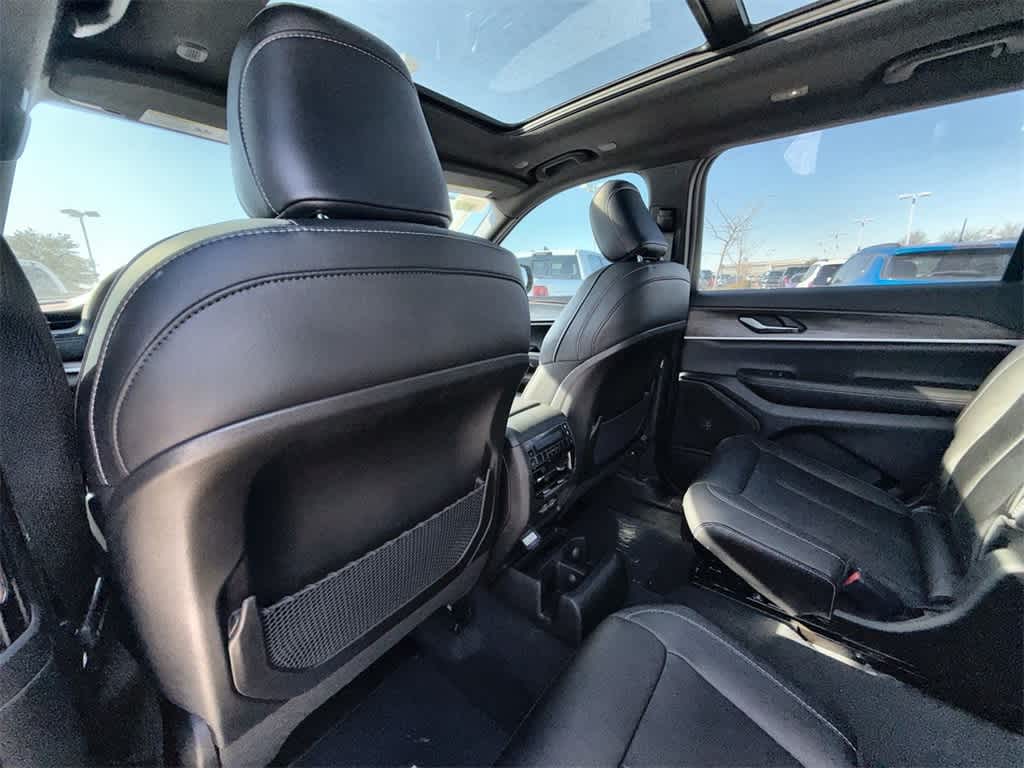 Thumbnail: 2025 Jeep Grand Cherokee L - 12