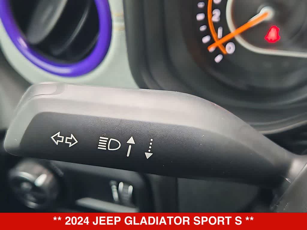 Thumbnail: 2024 Jeep Gladiator - 27