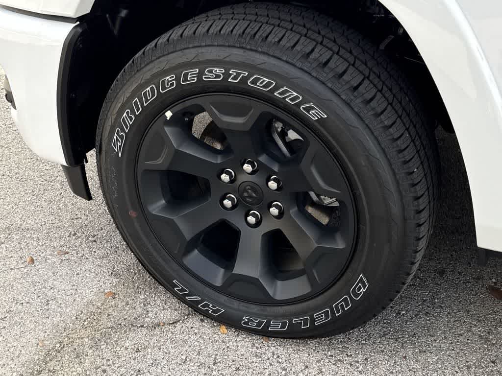 Thumbnail: 2026 RAM 1500 - 9