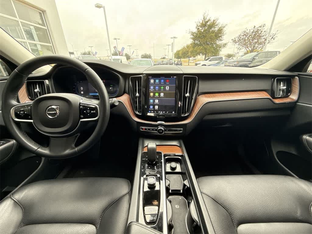 Thumbnail: 2023 Volvo XC60 - 13