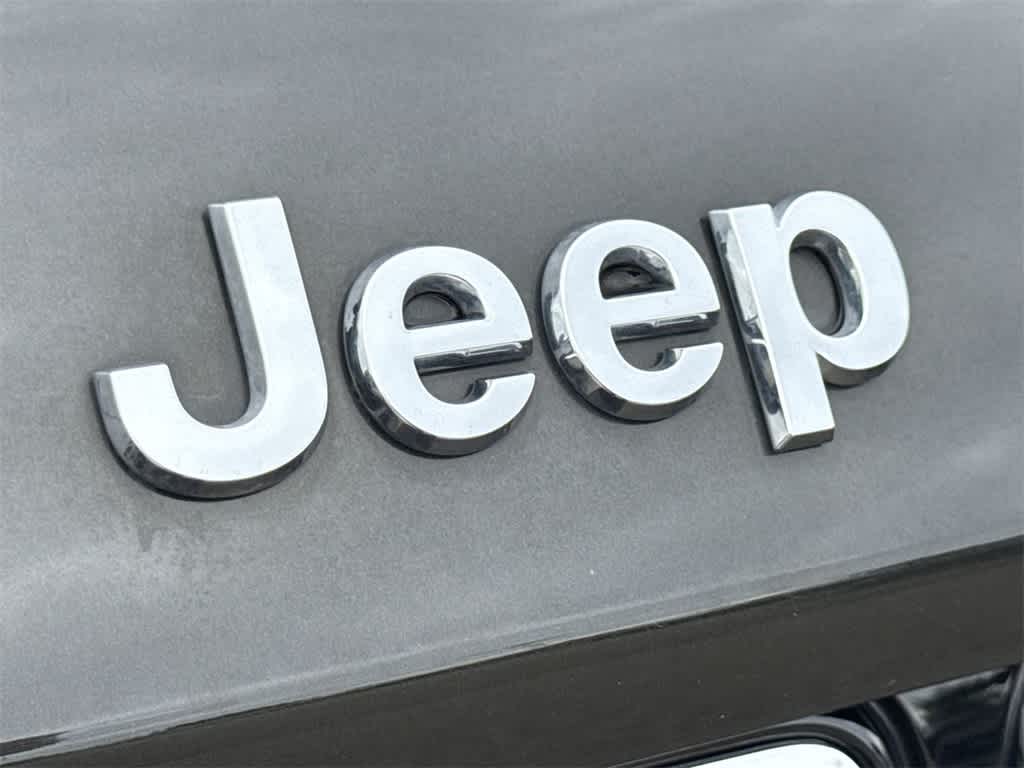 Thumbnail: 2022 Jeep Grand Cherokee L - 7