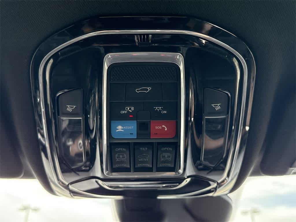 Thumbnail: 2022 Jeep Grand Cherokee - 19