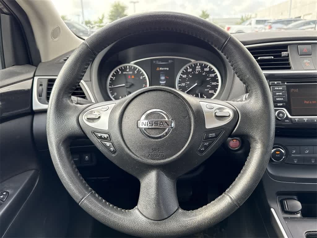 Thumbnail: 2016 Nissan Sentra - 18