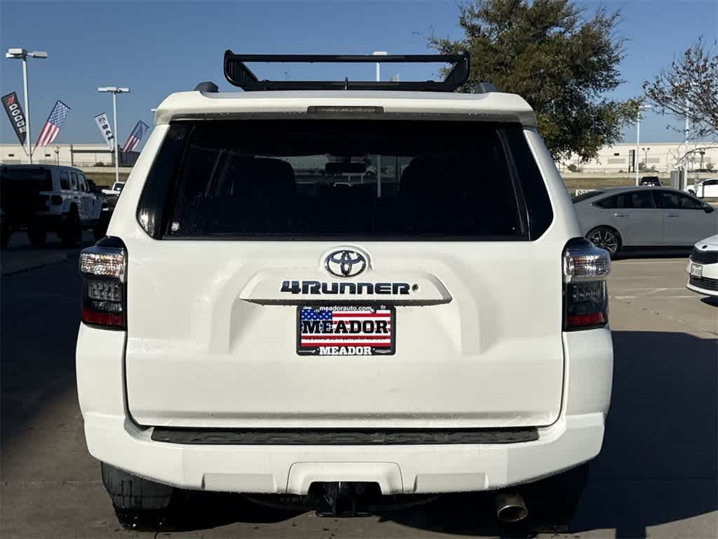 Thumbnail: 2017 Toyota 4Runner - 5