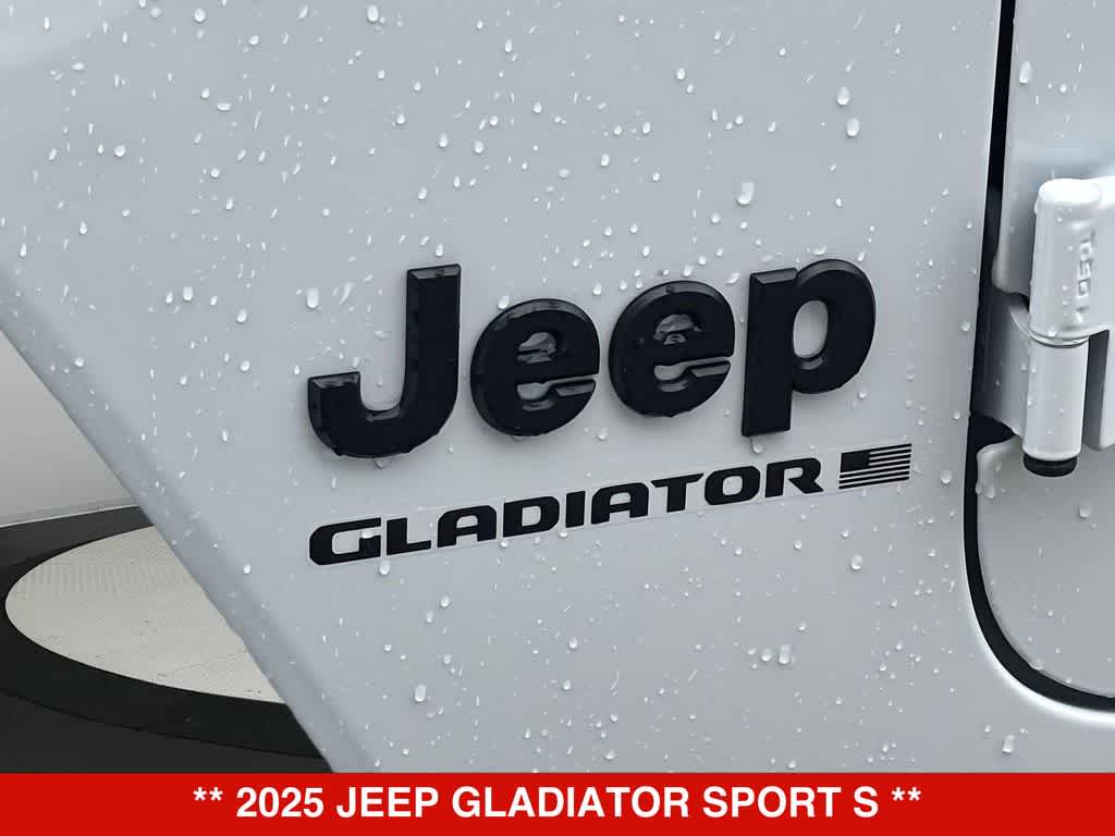 Thumbnail: 2025 Jeep Gladiator - 8
