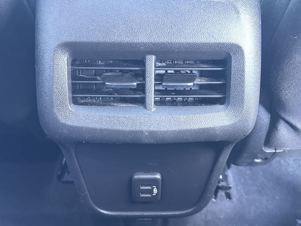 Thumbnail: 2022 Chevrolet Equinox - 22