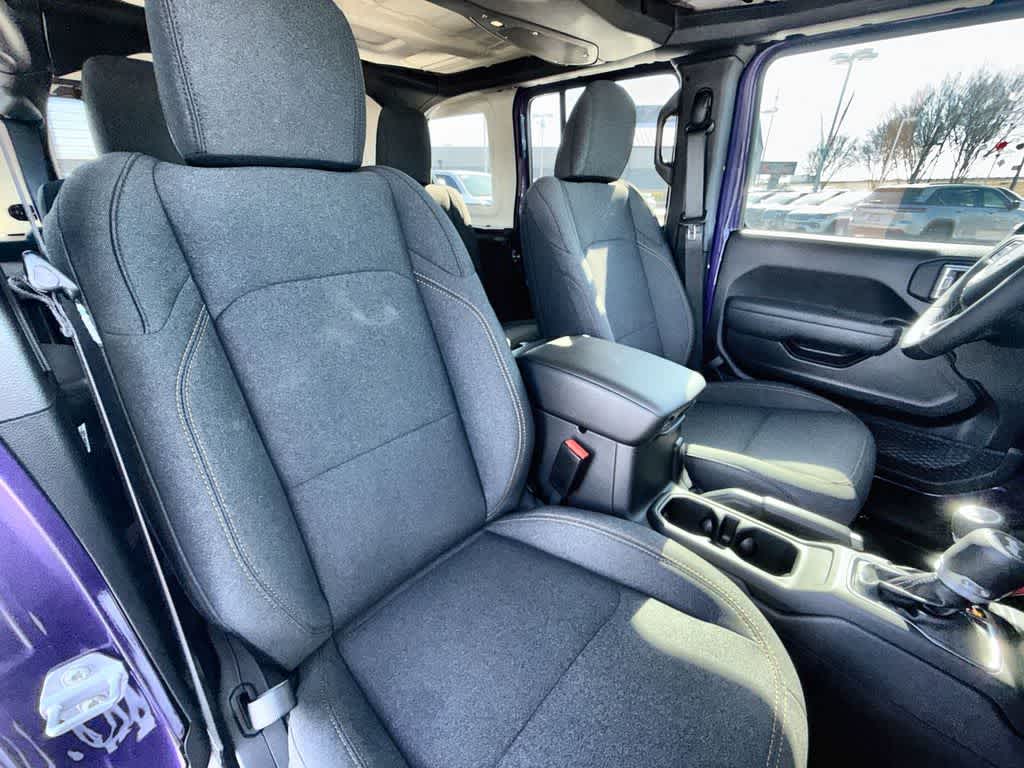 Thumbnail: 2026 Jeep Wrangler - 14