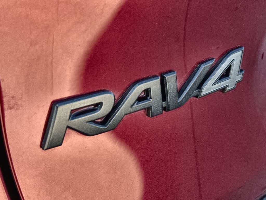 Thumbnail: 2024 Toyota RAV4 - 8