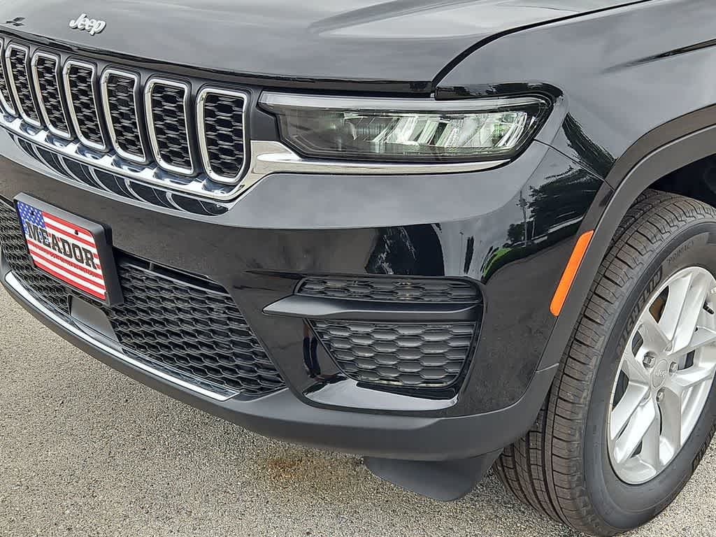 Thumbnail: 2026 Jeep Grand Cherokee - 11