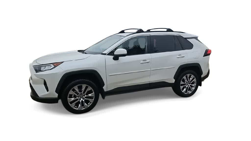Thumbnail: 2021 Toyota RAV4 - 4