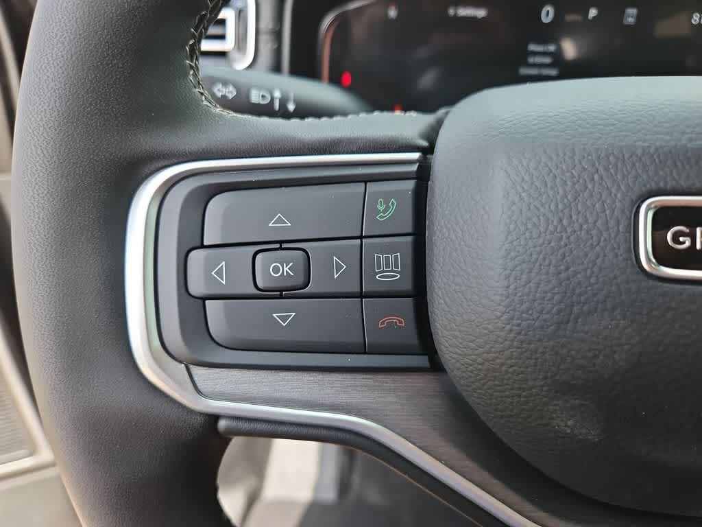 Thumbnail: 2026 Jeep Grand Wagoneer - 22