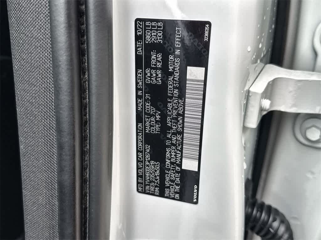 Thumbnail: 2023 Volvo XC60 - 25