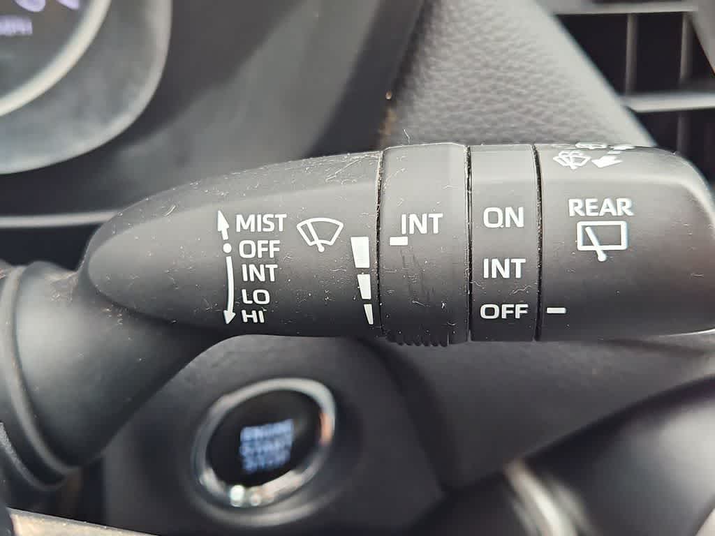 Thumbnail: 2021 Toyota RAV4 - 28