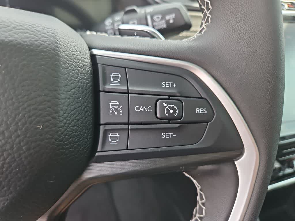 Thumbnail: 2025 Jeep Grand Cherokee L - 26