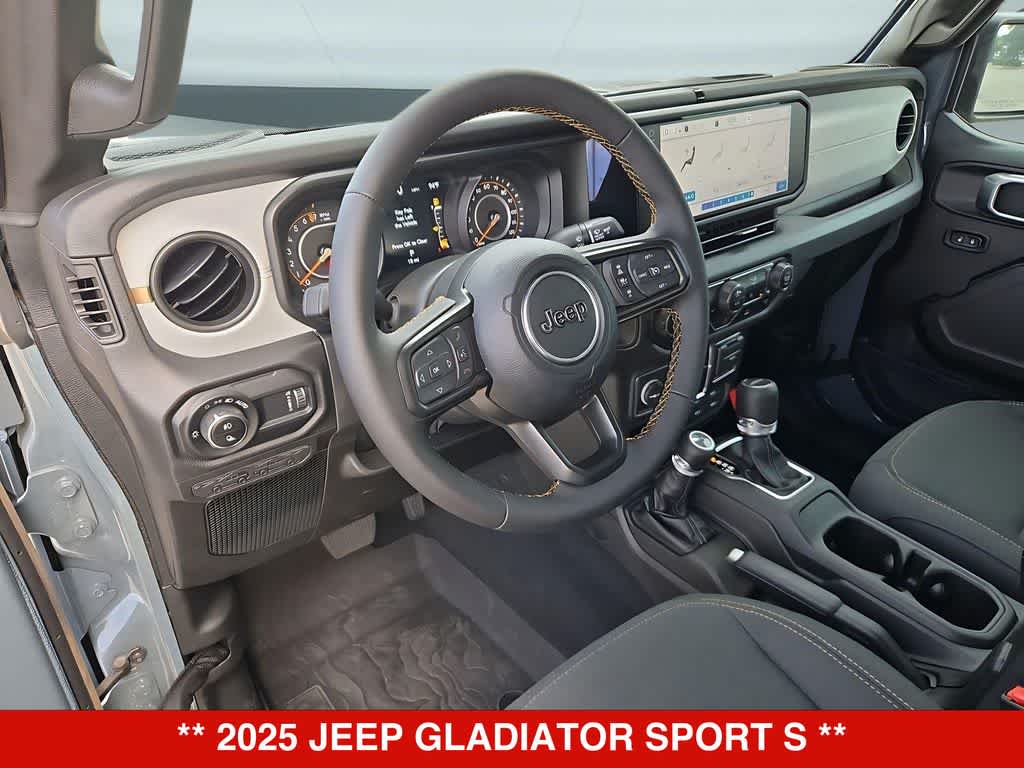 Thumbnail: 2025 Jeep Gladiator - 10