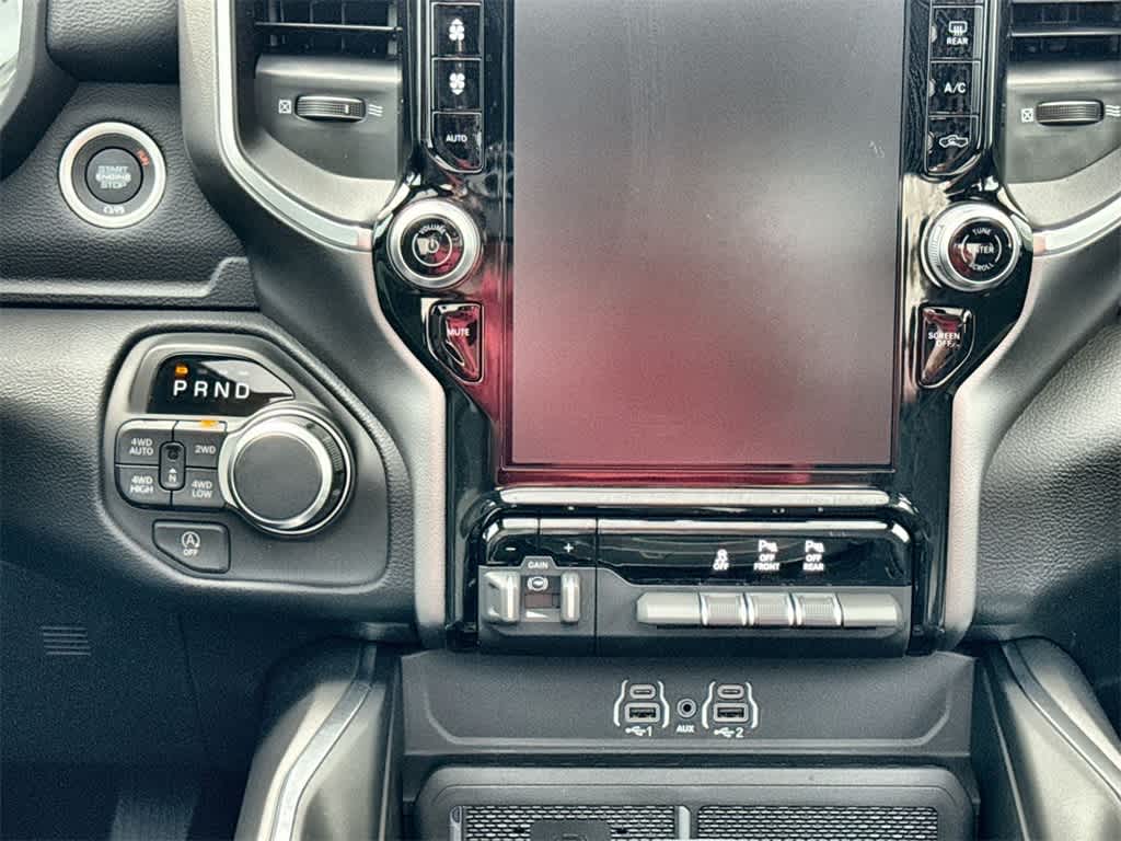 Thumbnail: 2026 RAM 1500 - 17