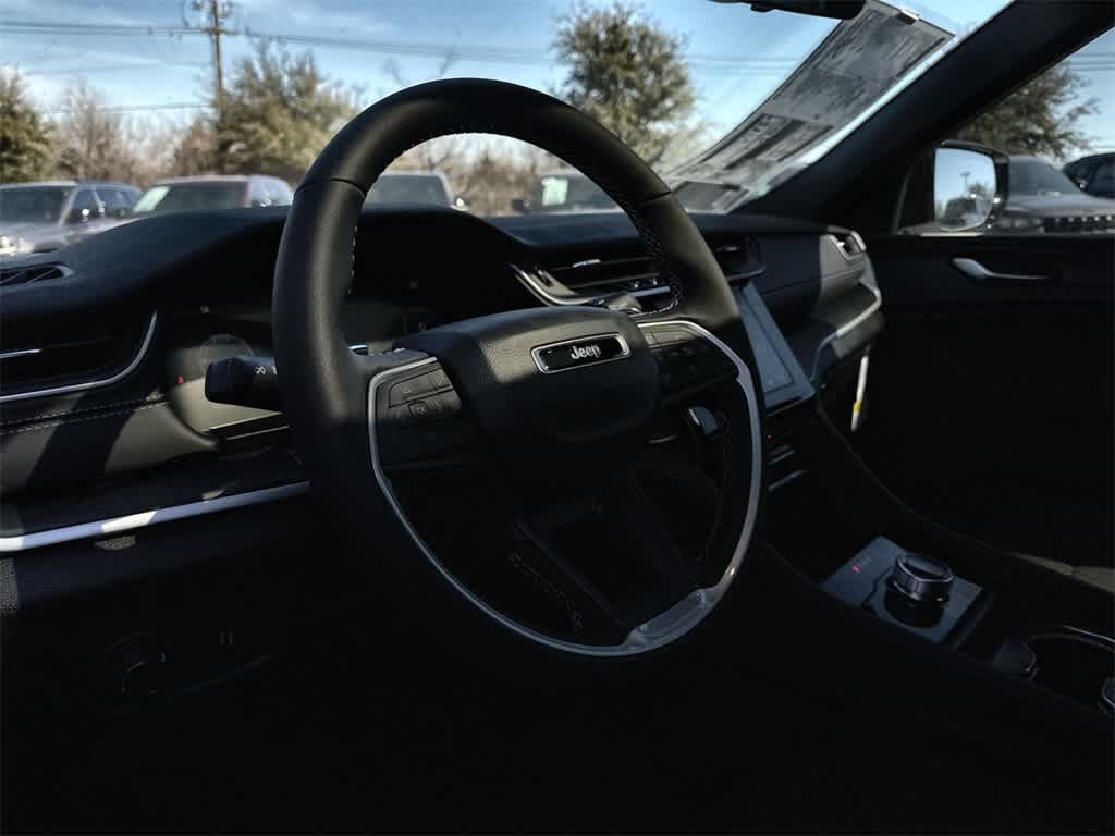 Thumbnail: 2025 Jeep Grand Cherokee L - 2