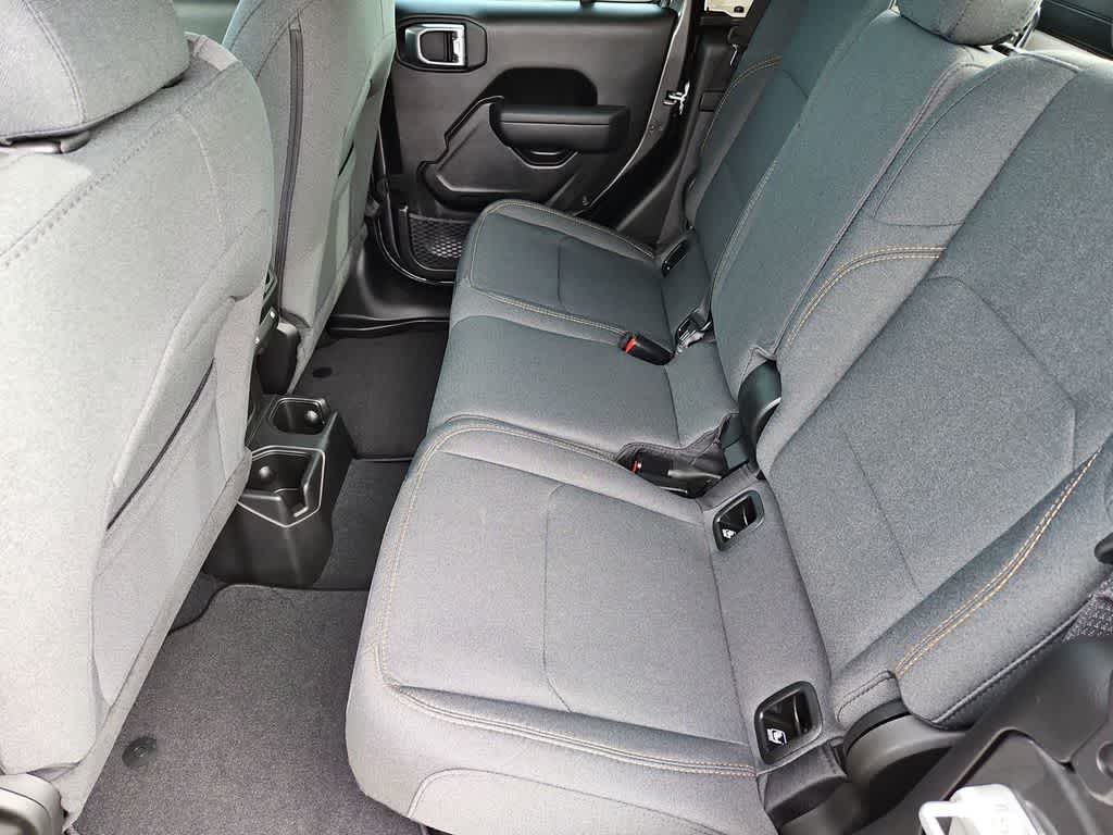 Thumbnail: 2026 Jeep Gladiator - 20