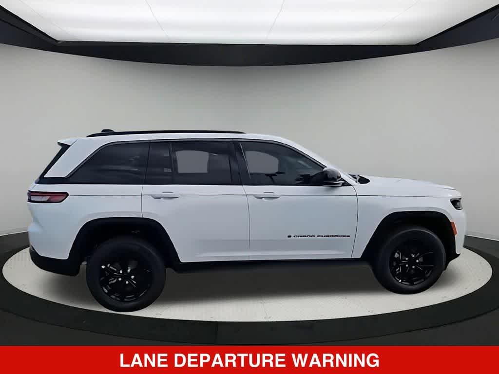 Thumbnail: 2026 Jeep Grand Cherokee - 9