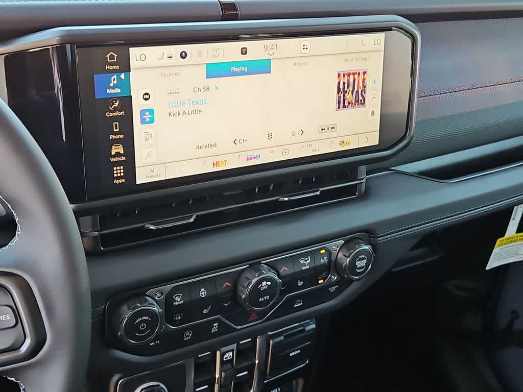 Thumbnail: 2026 Jeep Wrangler - 28