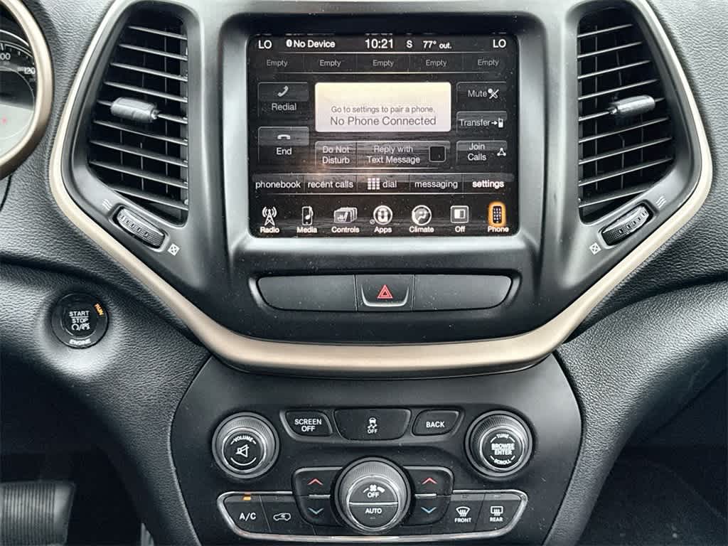 Thumbnail: 2016 Jeep Cherokee - 15