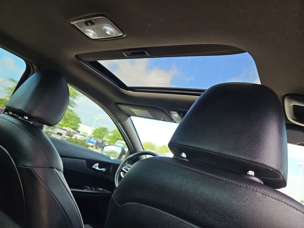 Thumbnail: 2020 Kia Forte - 23