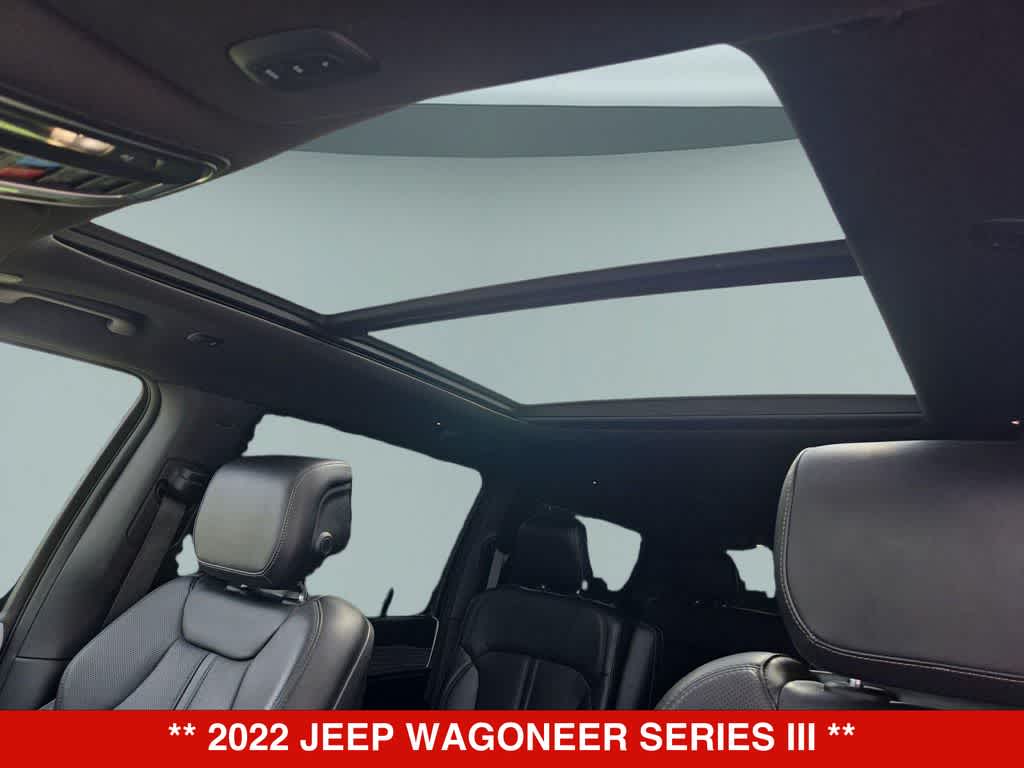 Thumbnail: 2022 Jeep Wagoneer - 18