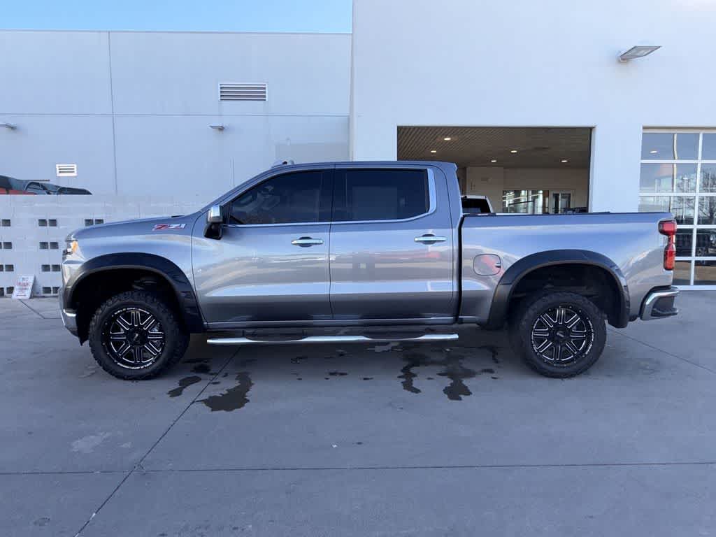 Thumbnail: 2020 Chevrolet Silverado 1500 - 3