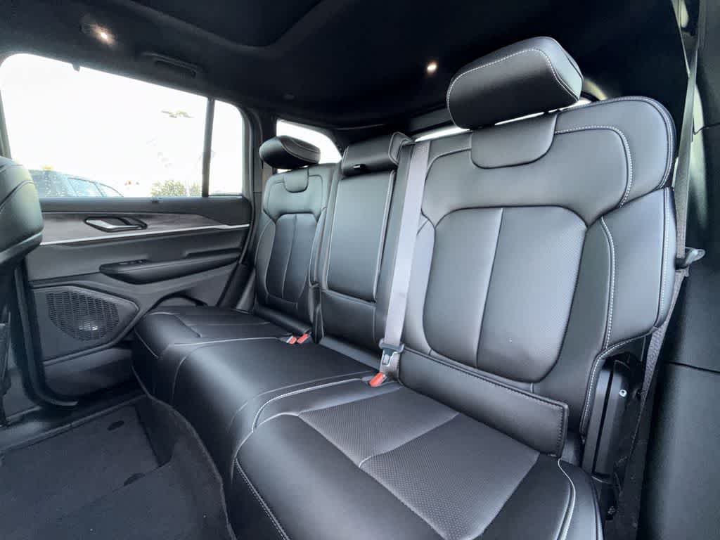 Thumbnail: 2025 Jeep Grand Cherokee - 12