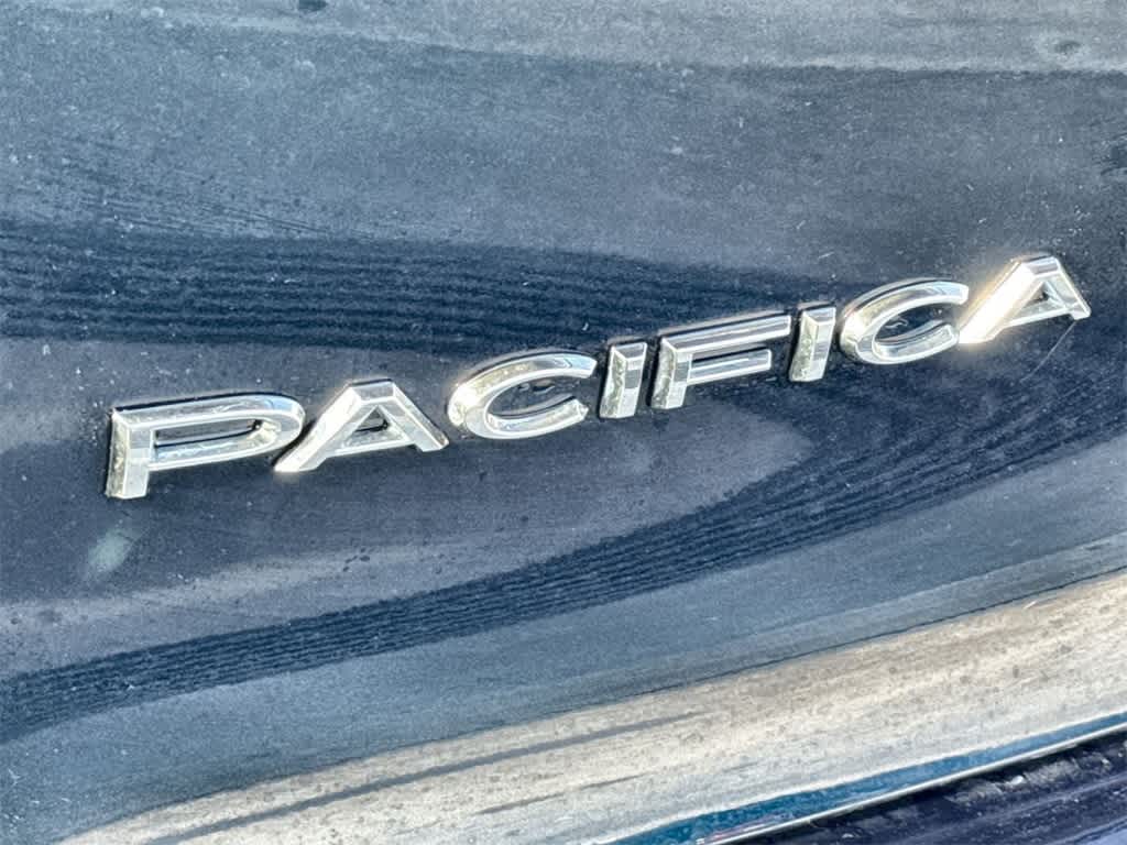 Thumbnail: 2025 Chrysler Pacifica - 8