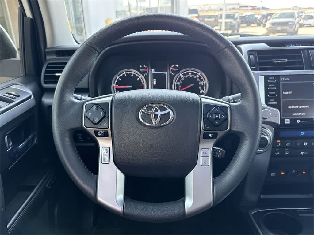 Thumbnail: 2022 Toyota 4Runner - 20