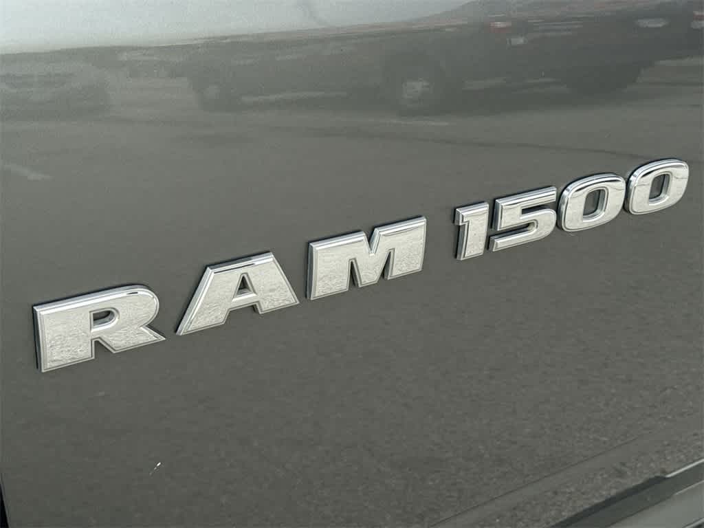 Thumbnail: 2011 RAM 1500 - 11