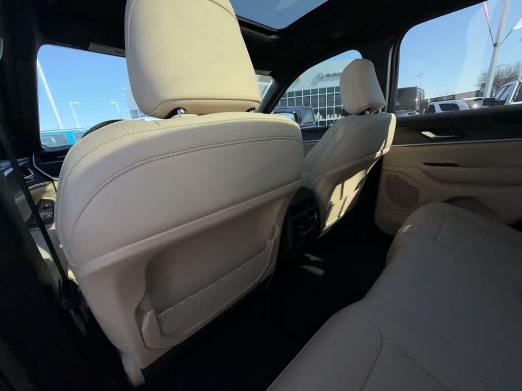 Thumbnail: 2025 Jeep Grand Cherokee - 12