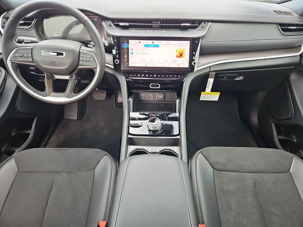 Thumbnail: 2026 Jeep Grand Cherokee - 16