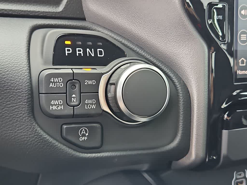 Thumbnail: 2026 RAM 1500 - 33