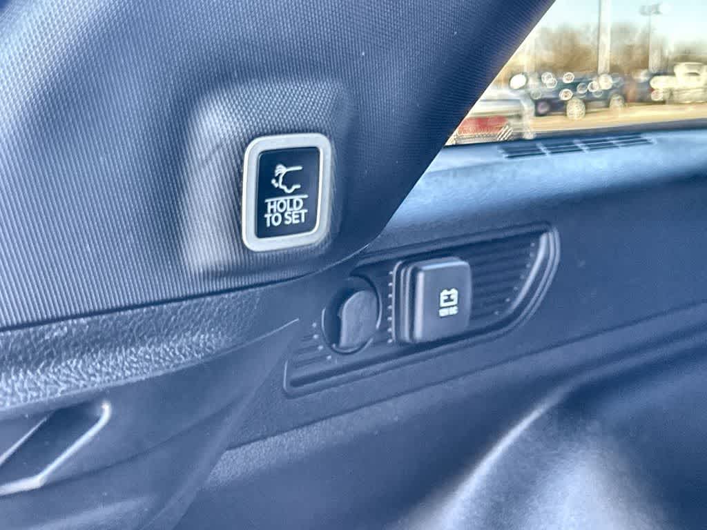 Thumbnail: 2026 Jeep Grand Cherokee - 25