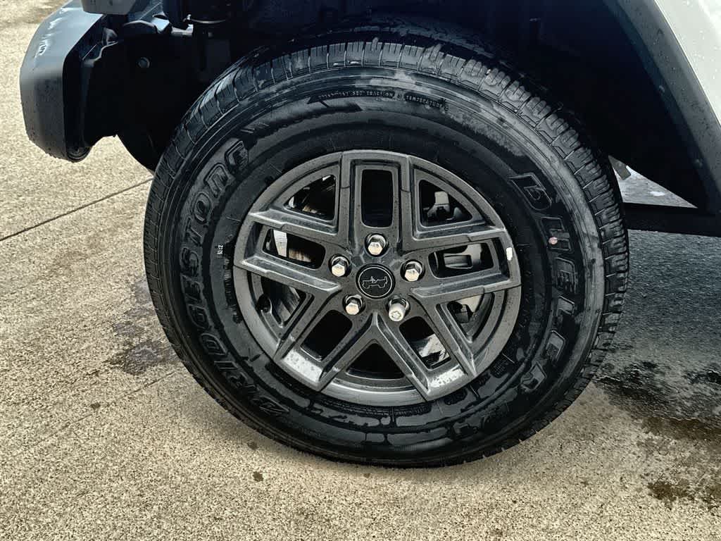 Thumbnail: 2025 Jeep Gladiator - 9