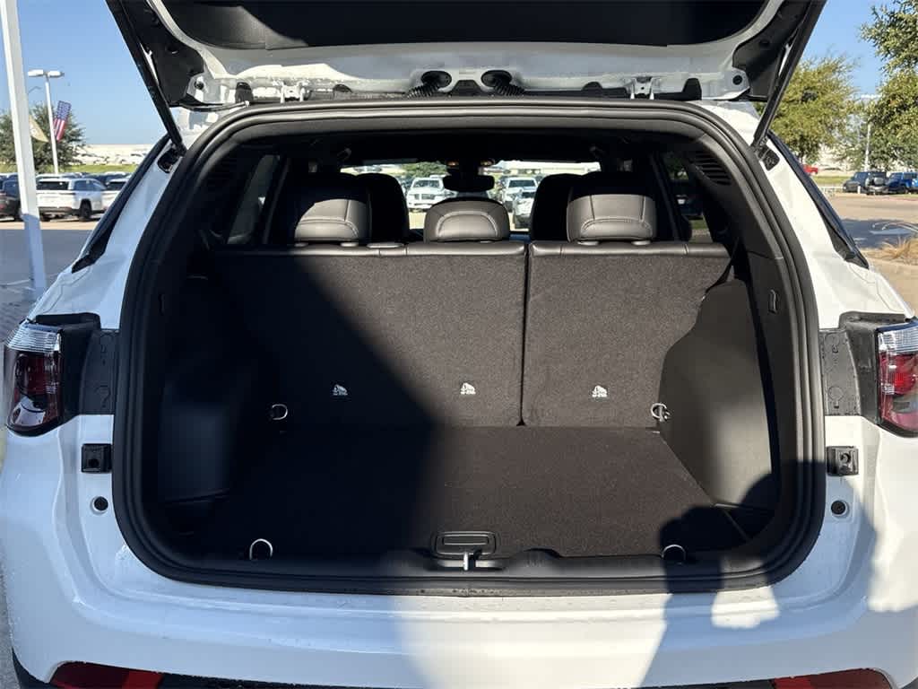 Thumbnail: 2026 Jeep Compass - 20