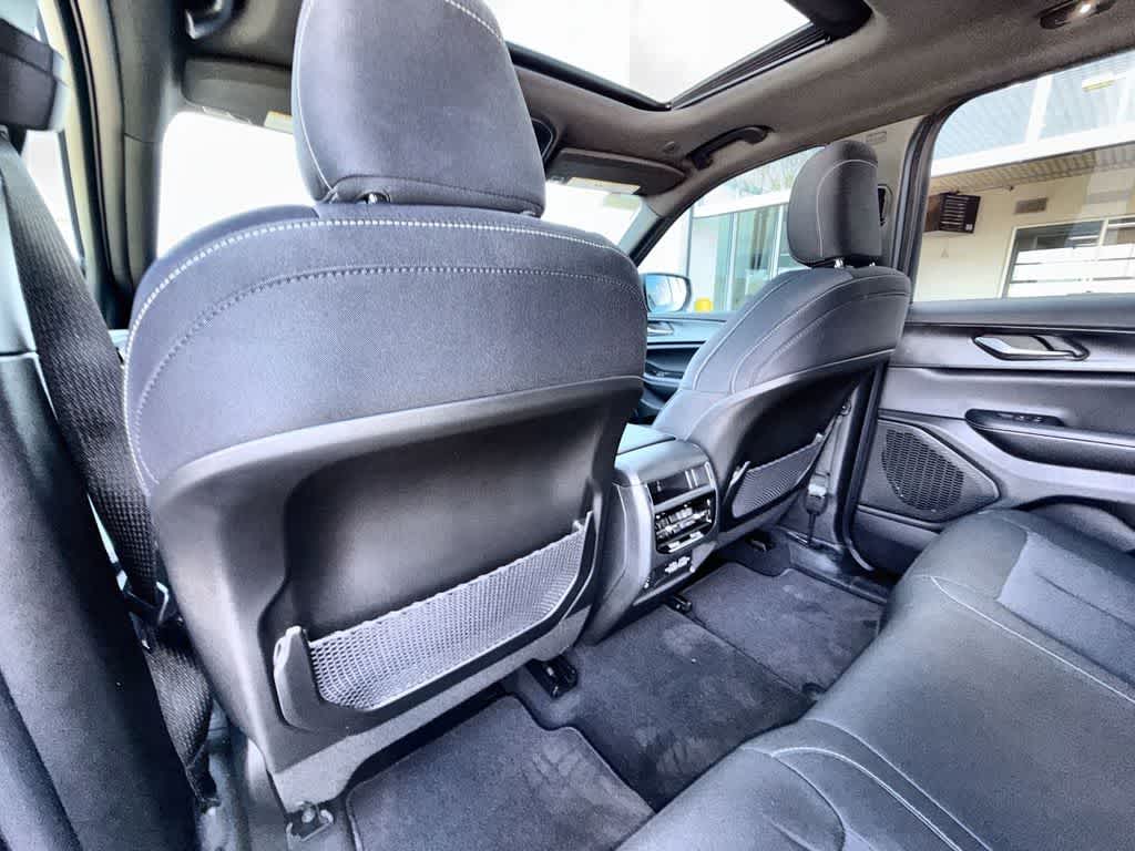 Thumbnail: 2026 Jeep Grand Cherokee - 12