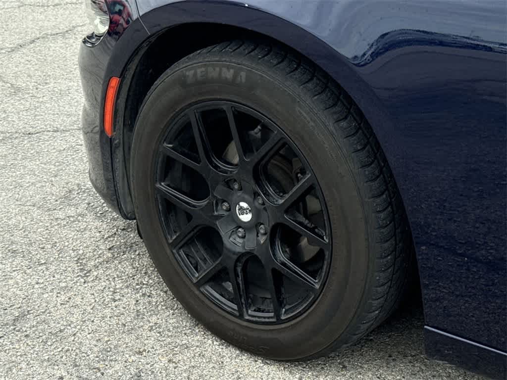 Thumbnail: 2017 Dodge Charger - 12