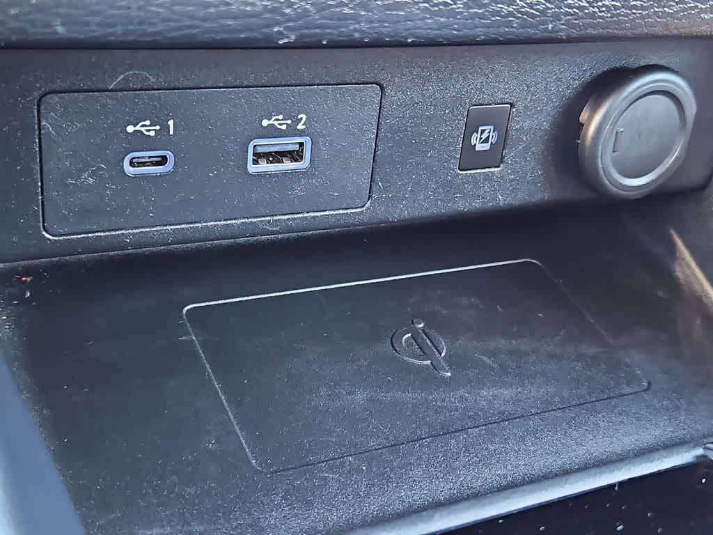 Thumbnail: 2024 Mitsubishi Outlander - 33