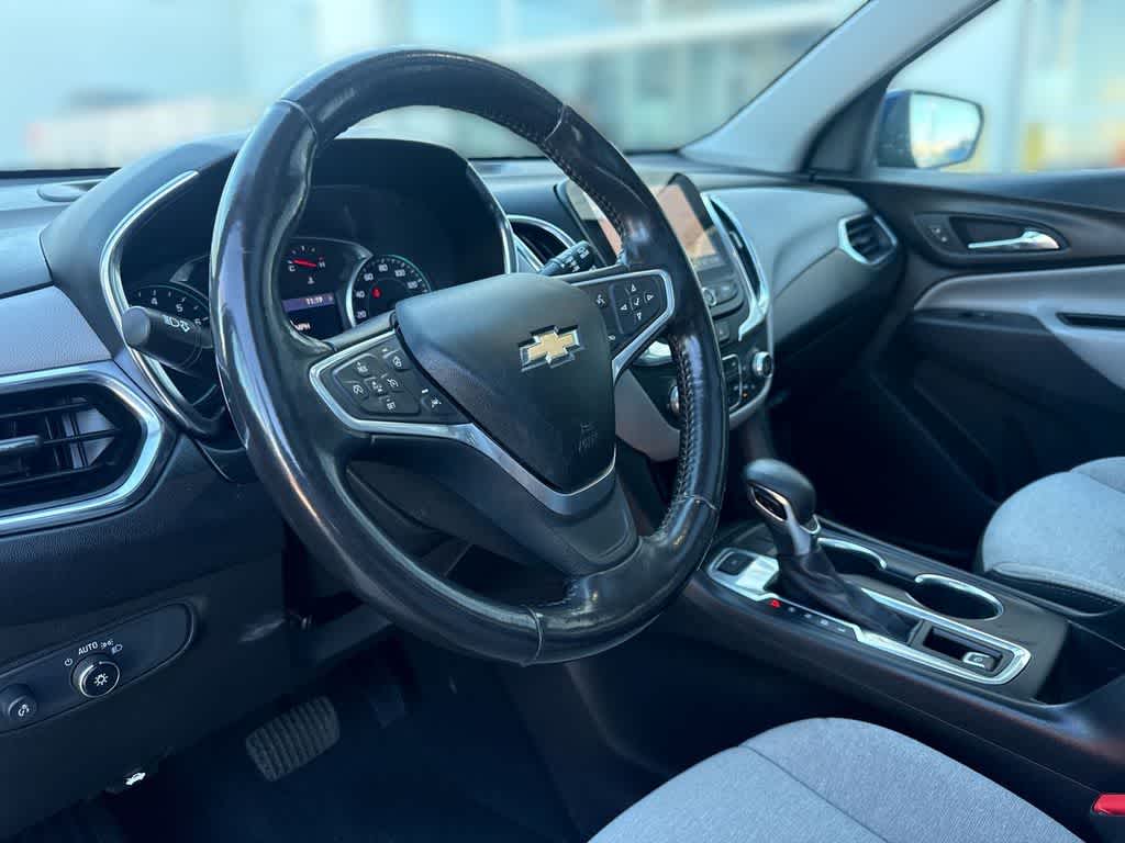 Thumbnail: 2022 Chevrolet Equinox - 2