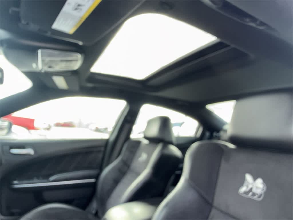 Thumbnail: 2019 Dodge Charger - 28