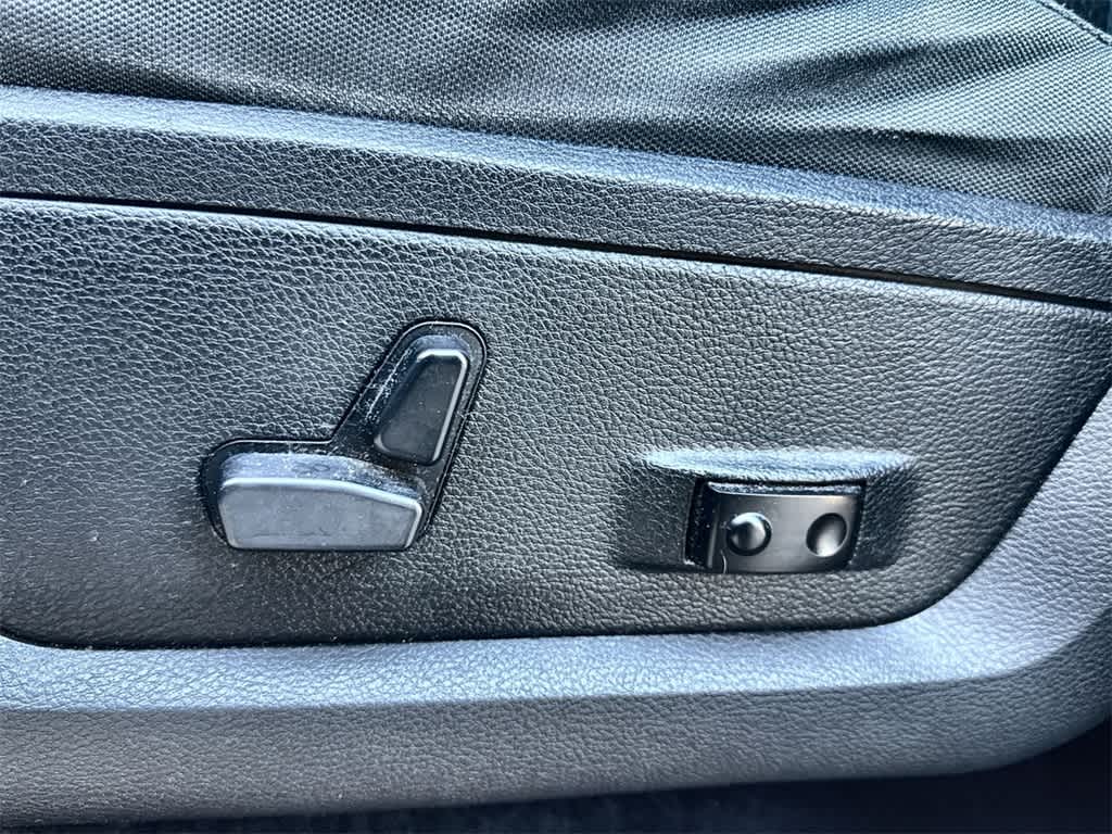 Thumbnail: 2017 RAM 1500 - 23