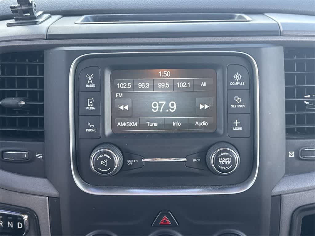 Thumbnail: 2019 RAM 1500 Classic - 16