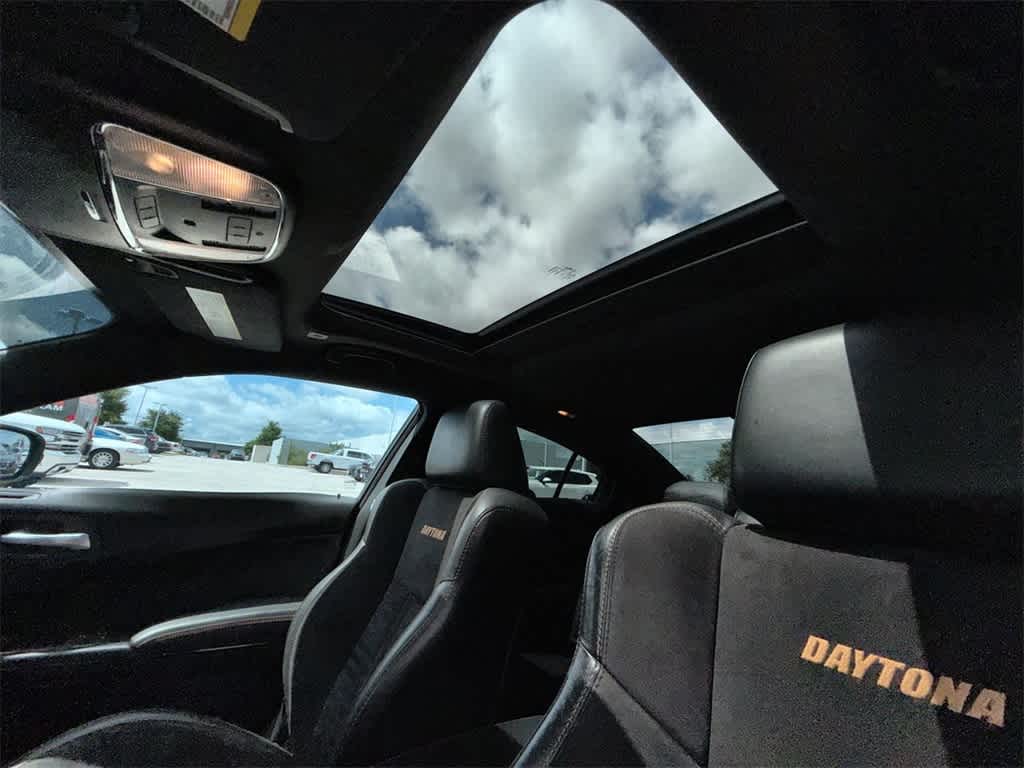 Thumbnail: 2017 Dodge Charger - 27