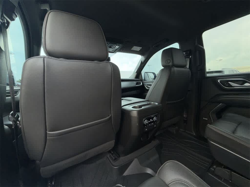 Thumbnail: 2022 Chevrolet Tahoe - 11
