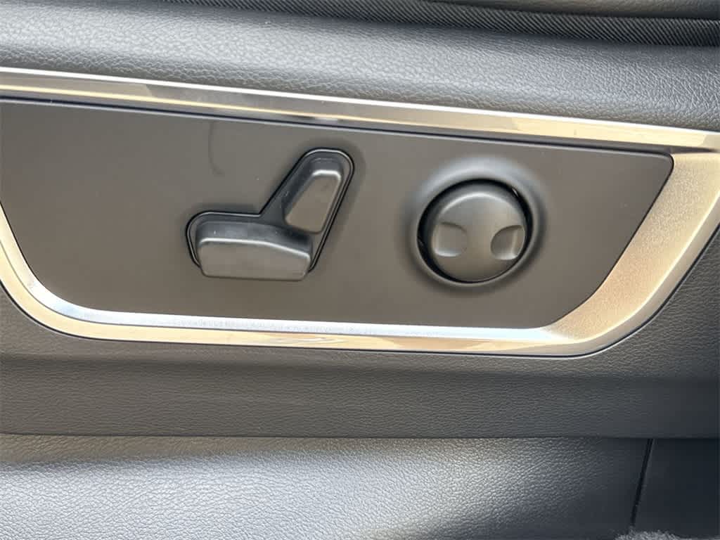 Thumbnail: 2026 RAM 1500 - 24