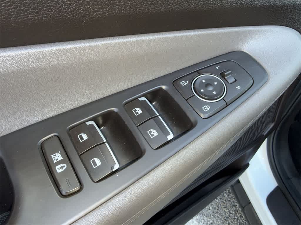 Thumbnail: 2020 Hyundai Santa Fe - 24