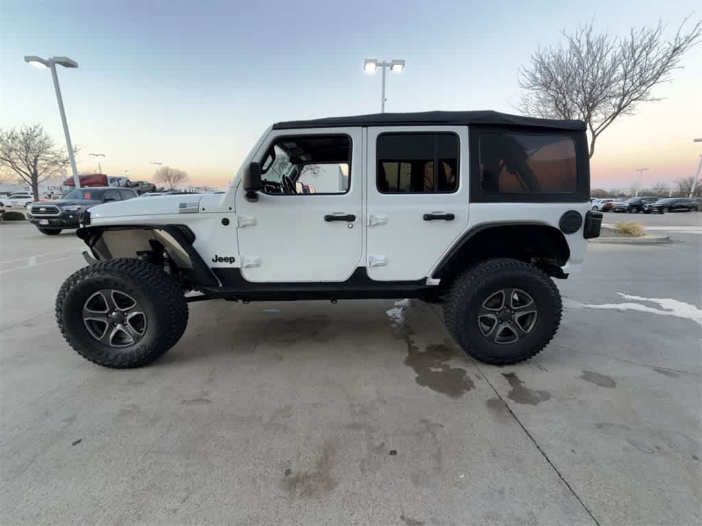 Thumbnail: 2019 Jeep Wrangler - 3